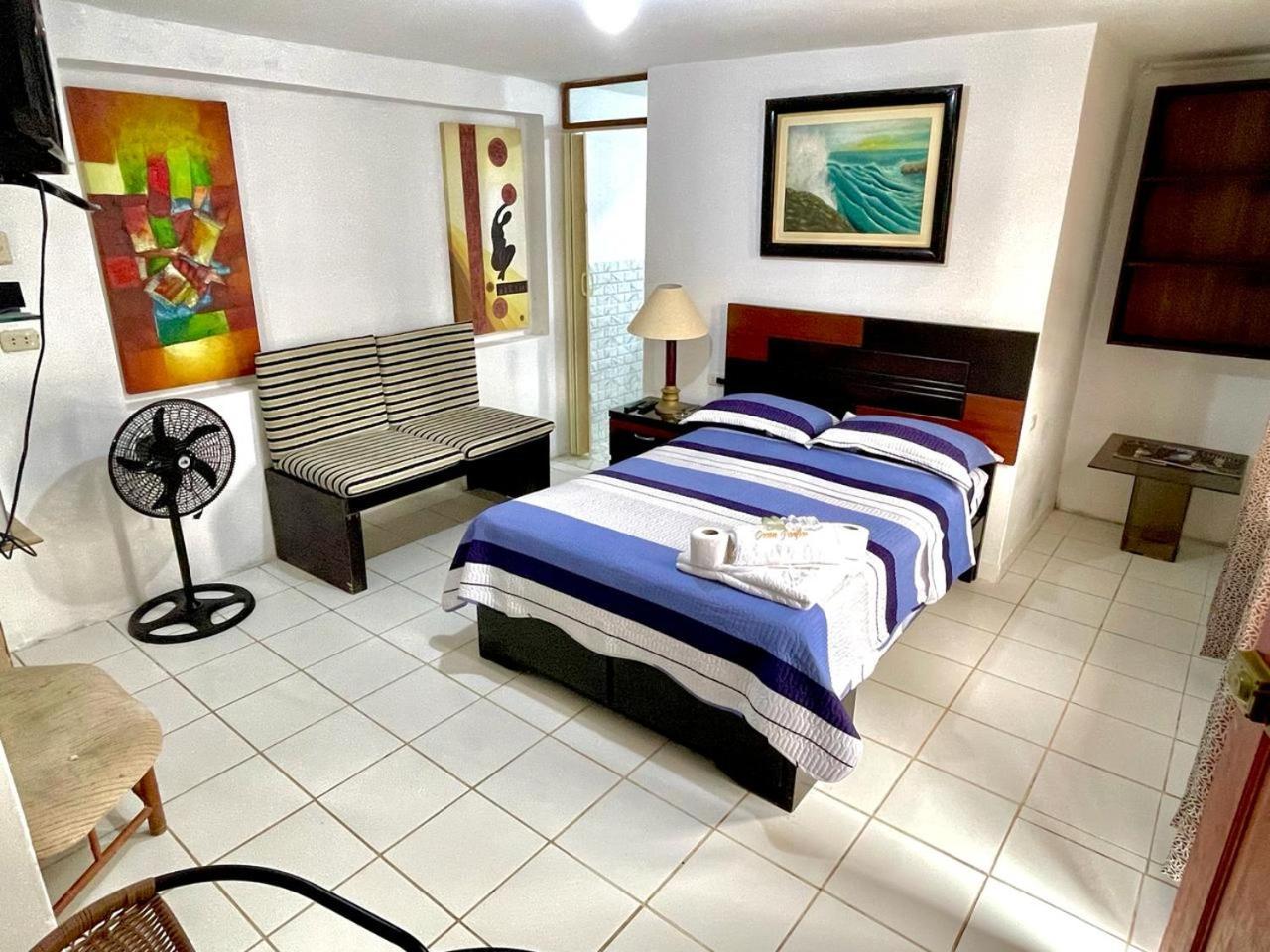 Hostal Ocean Pacifico Пунта Негра Екстериор снимка