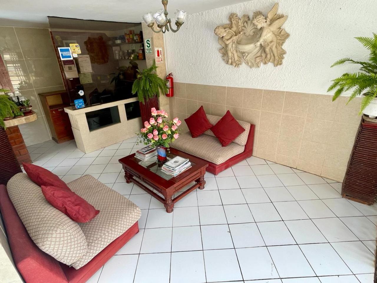 Hostal Ocean Pacifico Пунта Негра Екстериор снимка