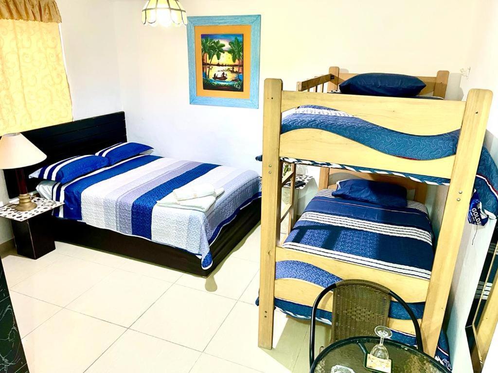 Hostal Ocean Pacifico Пунта Негра Екстериор снимка