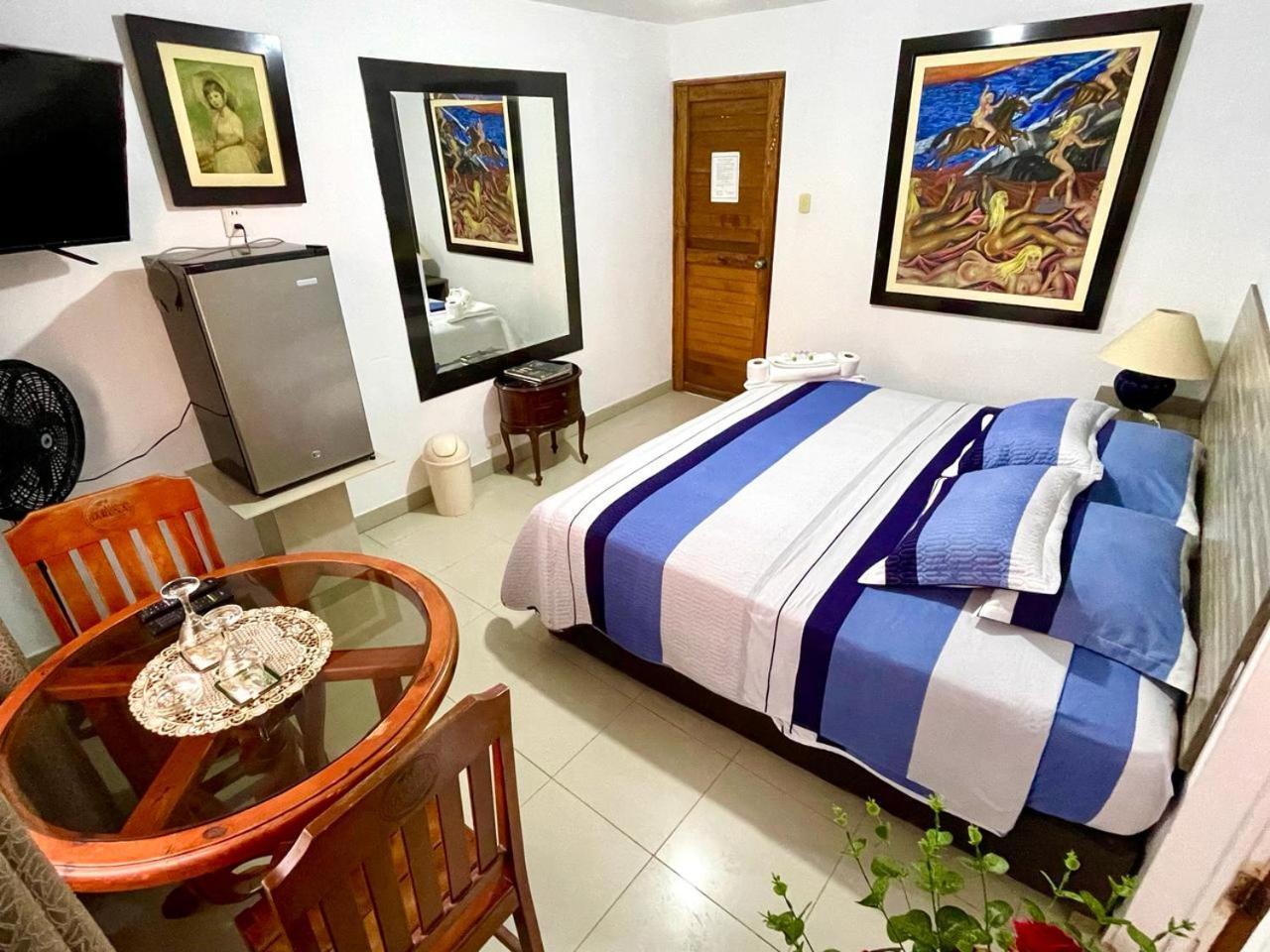 Hostal Ocean Pacifico Пунта Негра Екстериор снимка