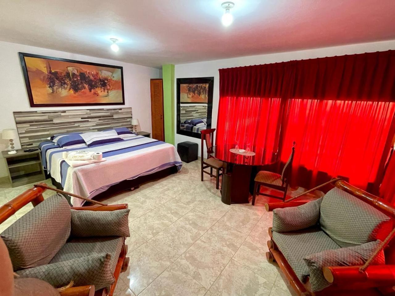 Hostal Ocean Pacifico Пунта Негра Екстериор снимка