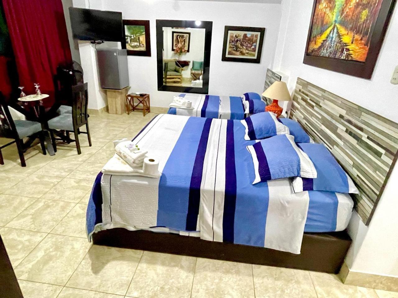 Hostal Ocean Pacifico Пунта Негра Екстериор снимка