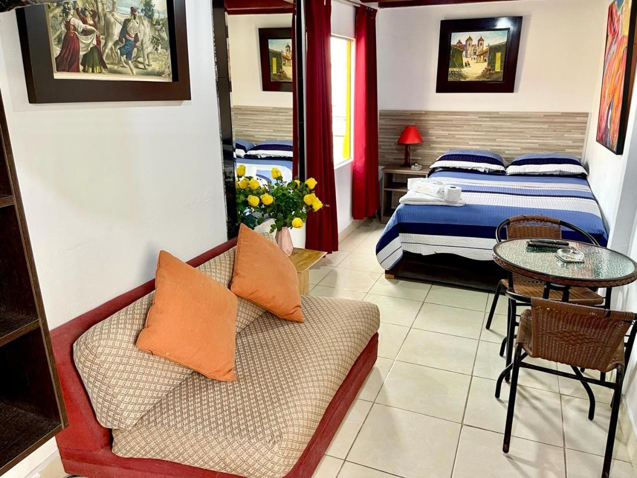 Hostal Ocean Pacifico Пунта Негра Екстериор снимка
